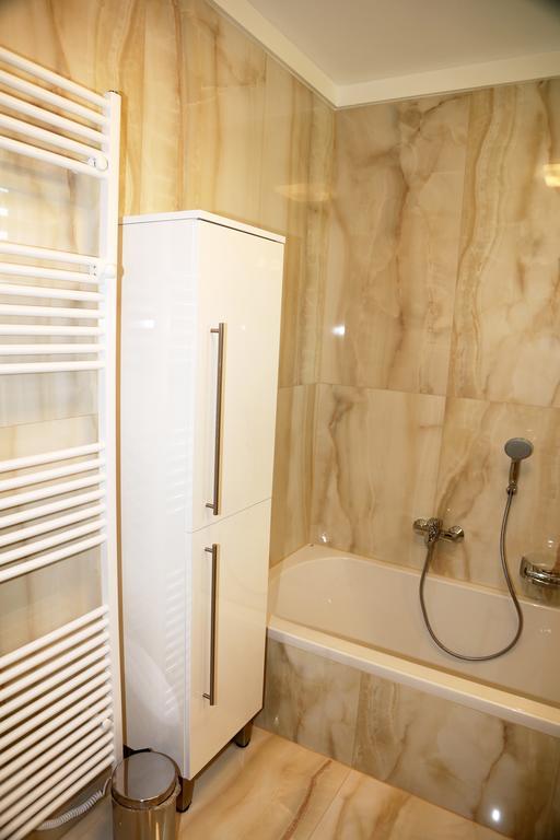 Penthouse Griemann 2 Fuer Max 4 Personen Mit Eigener Grosser Dachterrasse Zum Relaxen! Illmitz Eksteriør bilde