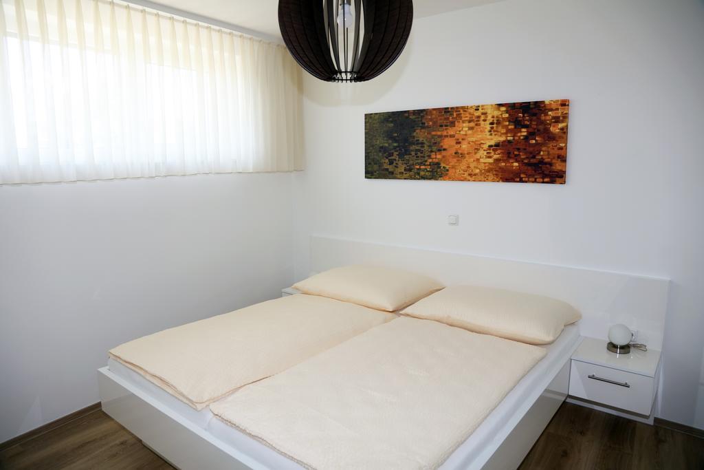 Penthouse Griemann 2 Fuer Max 4 Personen Mit Eigener Grosser Dachterrasse Zum Relaxen! Illmitz Eksteriør bilde
