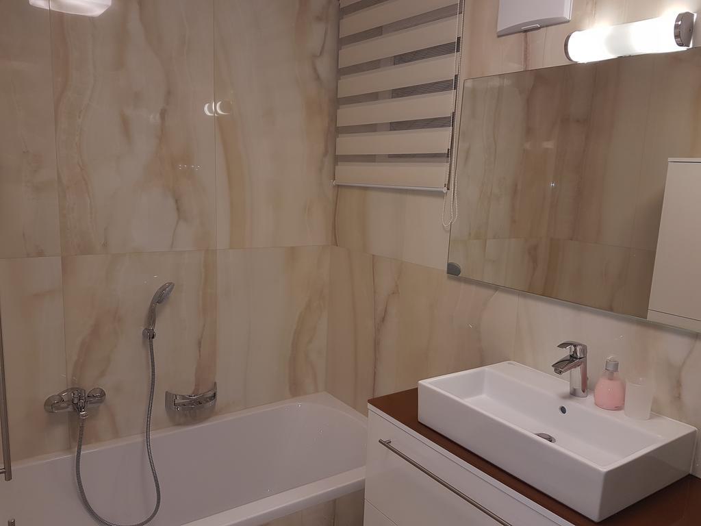 Penthouse Griemann 2 Fuer Max 4 Personen Mit Eigener Grosser Dachterrasse Zum Relaxen! Illmitz Eksteriør bilde