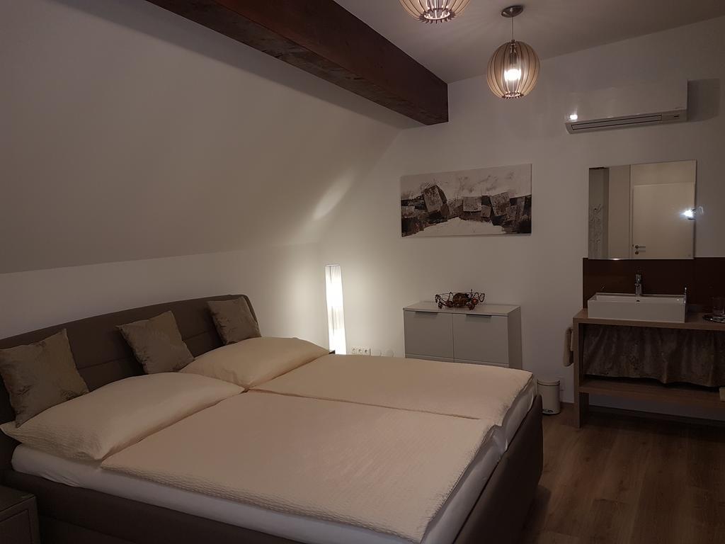 Penthouse Griemann 2 Fuer Max 4 Personen Mit Eigener Grosser Dachterrasse Zum Relaxen! Illmitz Eksteriør bilde