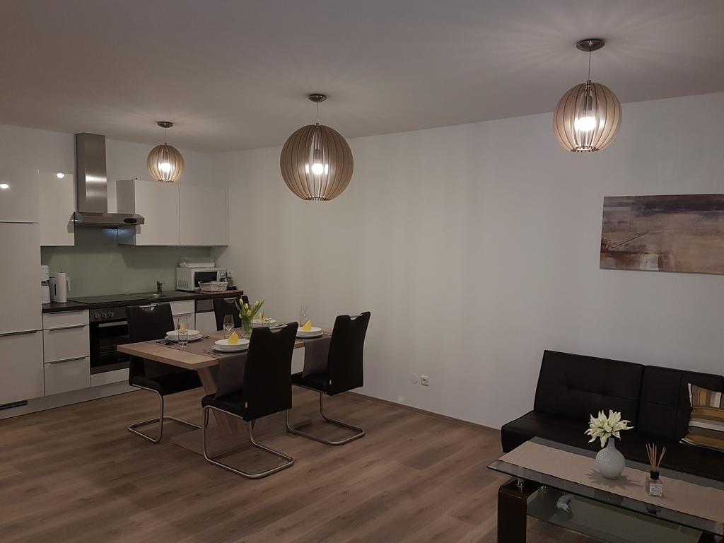 Penthouse Griemann 2 Fuer Max 4 Personen Mit Eigener Grosser Dachterrasse Zum Relaxen! Illmitz Eksteriør bilde