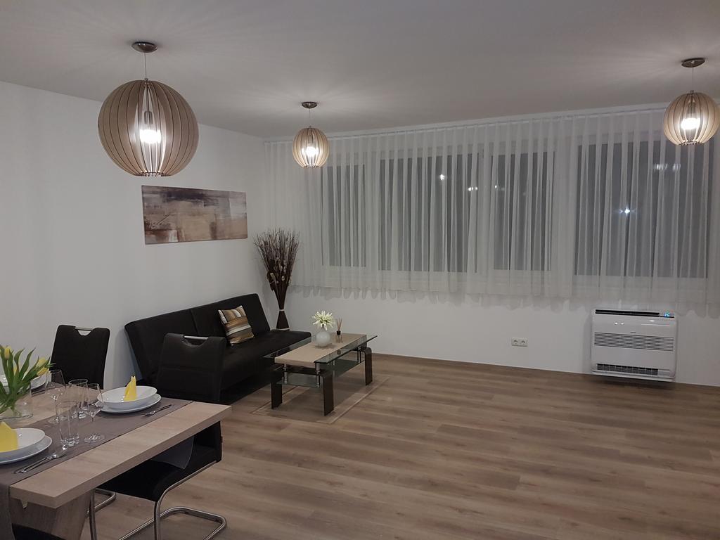 Penthouse Griemann 2 Fuer Max 4 Personen Mit Eigener Grosser Dachterrasse Zum Relaxen! Illmitz Eksteriør bilde