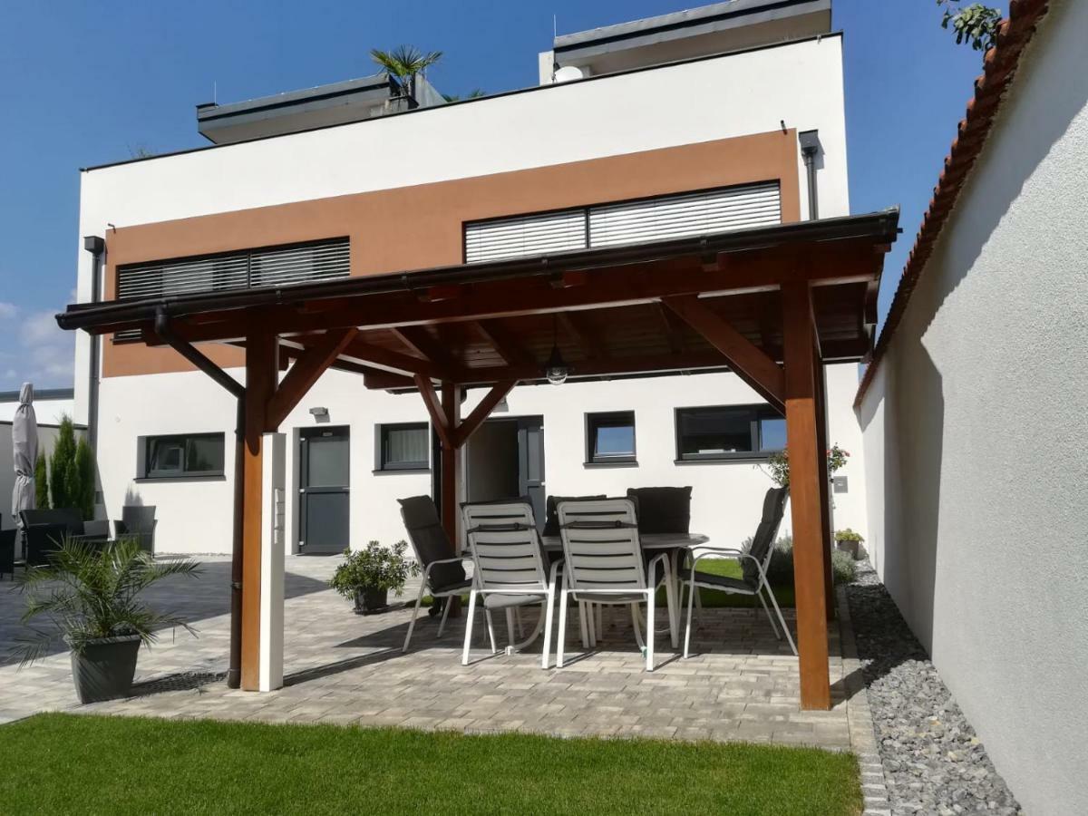 Penthouse Griemann 2 Fuer Max 4 Personen Mit Eigener Grosser Dachterrasse Zum Relaxen! Illmitz Eksteriør bilde